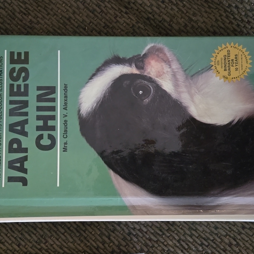 Lot Of 2 Japanese Chin complete guide books - Picture 2 of 6